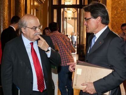 El consejero de Economía, Andreu Mas-Colell, junto al presidente de la Generalitat, Artur Mas, en 2013.