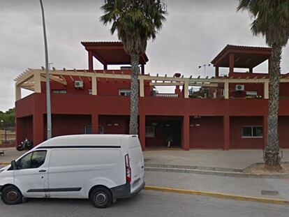 Detenido por intentar matar con un hacha a uno de los asistentes a un juicio de violencia de género en Cádiz