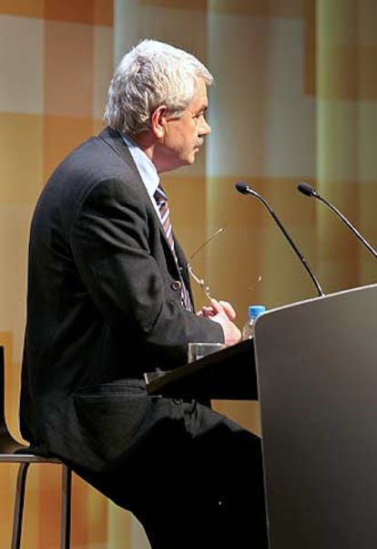 El presidente catalán, Pasqual Maragall, en la rueda de prensa.