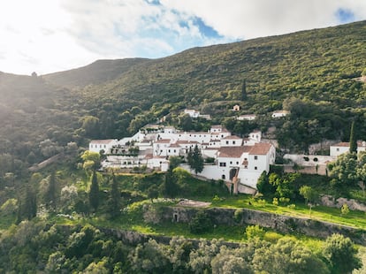 Vista del Monasterio de Nuestra Señora de Arrábida, fundado en 1542.