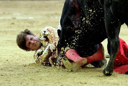 El Juli, en un momento de la cogida.