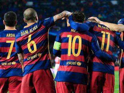 Los jugadores del Barcelona celebran el gol de Messi al Arsenal. 