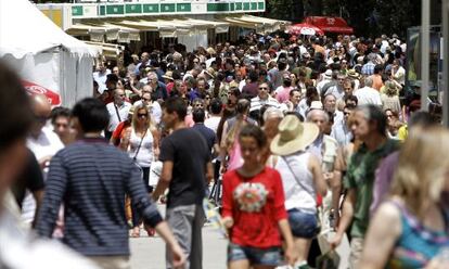 La Feria del Libro de Madrid este fin de semana en el parque del Retiro.