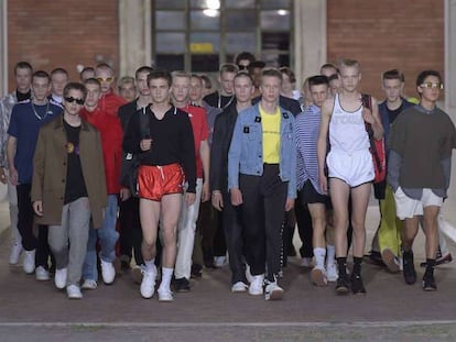Desfile de Gosha Rubchinskiy en Pitti Uomo.