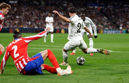 Brahim Díaz en la jugada del segundo gol del Madrid ante el Atlético.