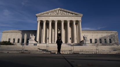 A fachada da Suprema Corte dos Estados Unidos, em 11 de dezembro