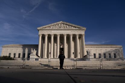 A fachada da Suprema Corte dos Estados Unidos, em 11 de dezembro