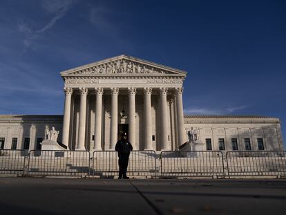 A fachada da Suprema Corte dos Estados Unidos, em 11 de dezembro