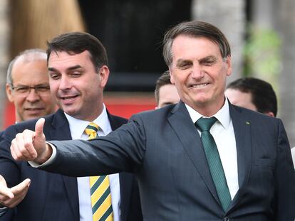 Flávio e Jair Bolsonaro no lançamento do Aliança pelo Brasil.