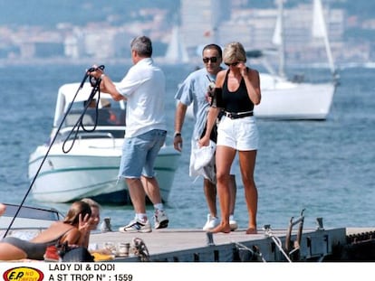 La princesa Diana con Dodi Al Fayed, en Saint Tropez (Francia), en verano de 1997. 