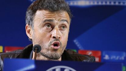 Luis Enrique, durante la rueda de prensa en Minsk.