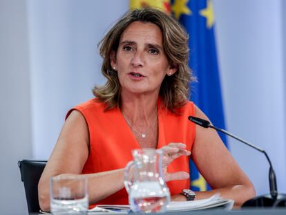 La vicepresidenta tercera y ministra para la Transición Ecológica, Teresa Ribera, durante la rueda de prensa posterior al Consejo de Ministros, en septiembre.