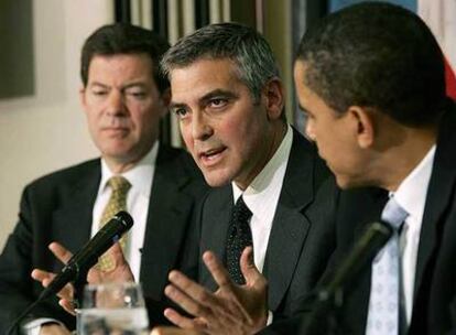 George Clooney con Barack Obama, a la derecha.