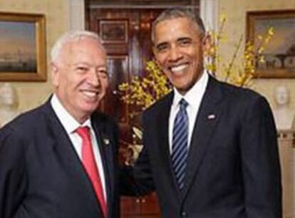 Obama saluda a Margallo en la Casa Blanca.