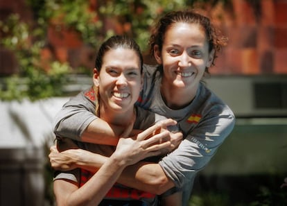 Anna Cruz y Laia Palau, antes de partir al Eurobasket