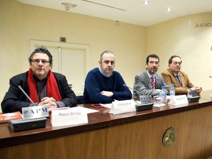Algunos de los observadores internacionales desplazados a Madrid para seguir el juicio al juez Garzón.