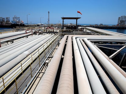 Vista de la refinería de Ras Tanura, propiedad de Saudi Aramco.