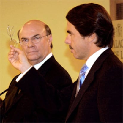 Aznar, ayer, con el presidente de la República Dominicana, Rafael Mejía Domínguez.