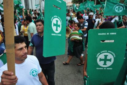 Manifestantes contra la ley transitoria de autonomías, el viernes en Santa Cruz (Bolivia).