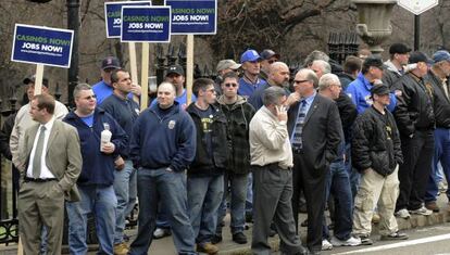 Manifestación a favor del 'sí' en el referçéndum para la construcción de un casino en Massachusetts.