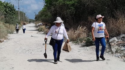 María Patrón Pat durante una jornada de búsqueda en el Estado de Quintana Roo, en el sureste de México. 