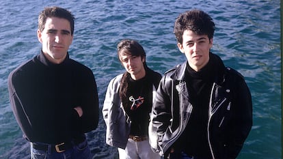 Los miembros de Duncan Dhu, en 1988.