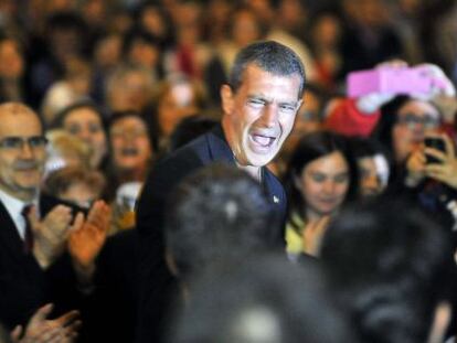 Antonio Banderas, en la catedral de Albacete, donde la Banda Sinfónica ha interpretado tres obras compuestas por el actor.