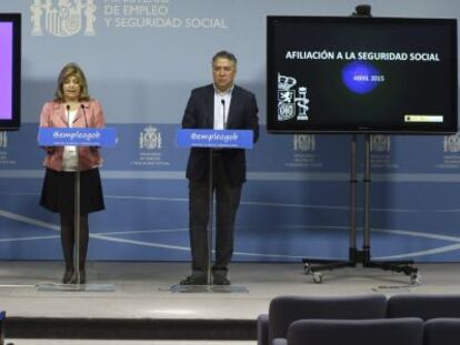 Engracia Hidalgo (Empleo) y Tomás Burgos (Seguridad Social).