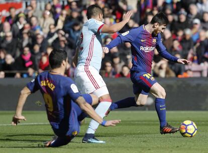 Messi durant la jugada del primer gol del Barça davant del Celta de Vigo.