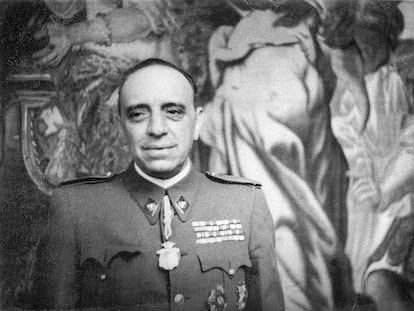 Antonio Vallejo-Nájera, médico militar y especialista en psiquiatría, retratado de 1951 al ser elegido Académico de Medicina.