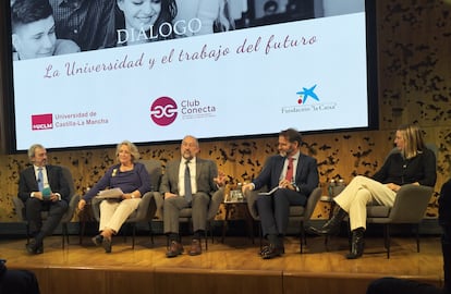 Rafael Albarrán (EY), Esther Esteban (Club Conecta), Julián Garde (UCLM), Juan Carlos Tejeda (CEOE) y Rosario Sierra (Linkedin).