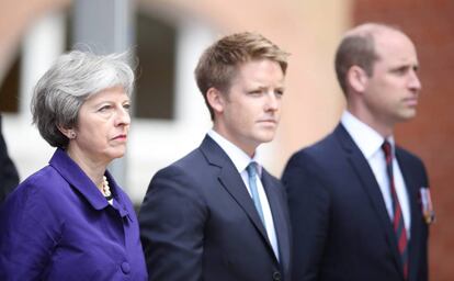 Theresa May, el duque de Westminster y Guillermo de Inglaterra, en 2018.