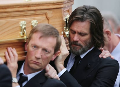 Jim Carrey, en el funeral de Cathriona White.