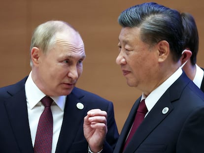 Vladímir Putin y Xi Jinping, el pasado viernes durante una reunión en Uzbekistán.