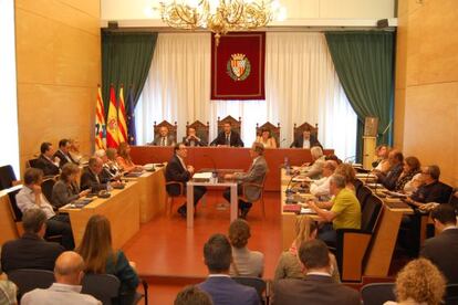 El Pleno de Badalona aprueba la moci&oacute;n de apoyo a la consulta del 9-N