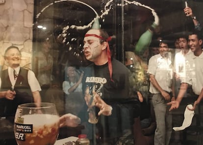 Els dissabtes a la nit el Rambo continua a l'Hotel Llafranch amb el seu matxet.