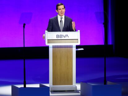 El presidente del BBVA, Carlos Torres, en la junta de accionistas del banco.
