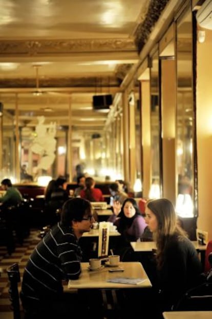 El café Barbieri, uno de los lugares favoritos de Juan Mayorga en Lavapiés.