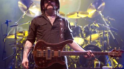 Lemmy Kilmister, em show do Motörhead em 2010.