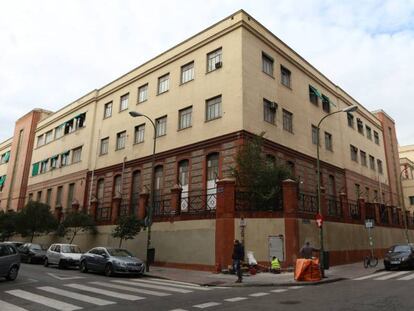 Cuartel de Precisión, en la calle de Raimundo Fernández-Villaverde.