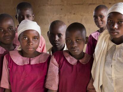 Ni&ntilde;os de una escuela primaria en Kenia.Schoolchildren, Kenya.