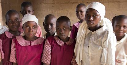 Ni&ntilde;os de una escuela primaria en Kenia.Schoolchildren, Kenya.