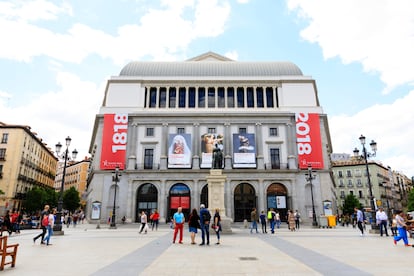 Fachada del Teatro Real de Madrid (España).