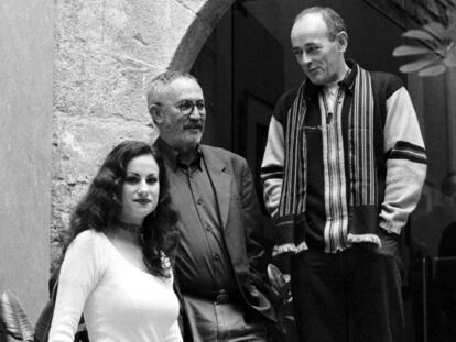 Yolanda Castaño, Jaume Pérez Muntaner y Andolin Eguzkitza, en Morella (Castellón), en 1999.