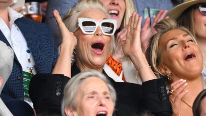 La actriz Hannah Waddingham, disfruta de uno de los partidos del torneo de Wimbledon, el pasado 3 de julio de 2024, en Londres (Inglaterra).