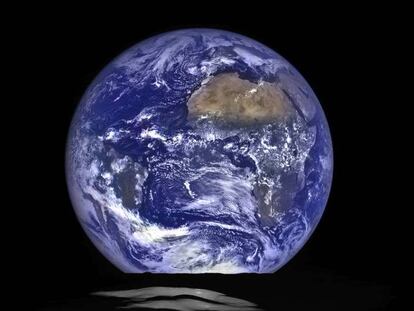 Imagen de la Tierra desde la Luna.