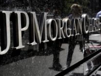 Imagen de archivo del logotipo de JPMorgan Chase en el edificio de la compa&ntilde;&iacute;a en Nueva York, Estados Unidos. 