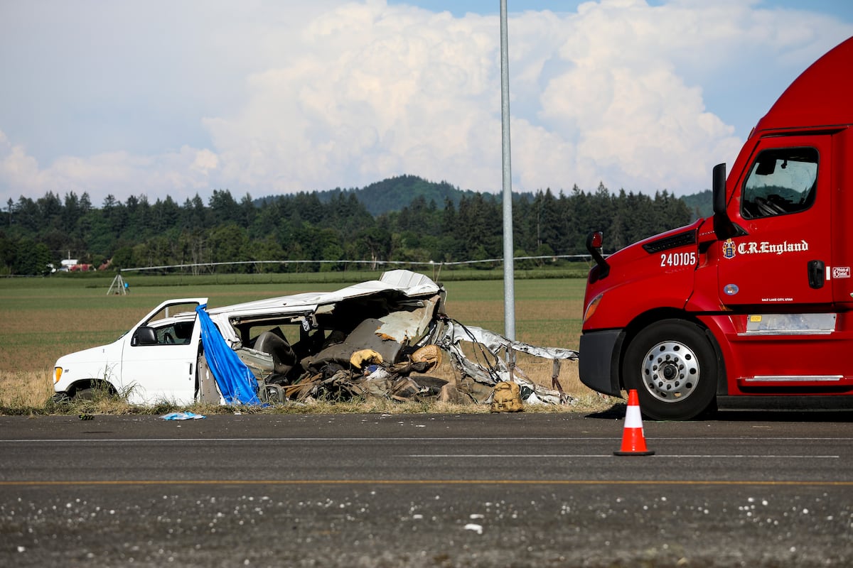 Truck driver arrested in multi-vehicle freeway crash that killed seven ...