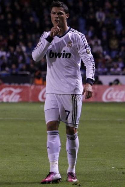 Cristiano Ronaldo calls for quiet during Real Madrid's match against Deportivo on Saturday.