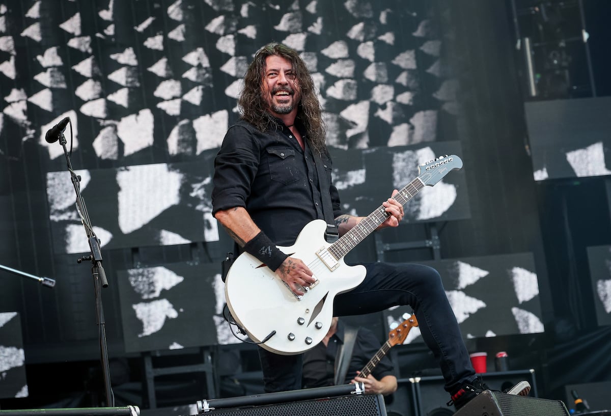 Foo Fighters singer Dave Grohl reveals he fathered a daughter out of wedlock | People